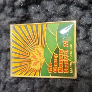Vintage 1991 Cherry Blossom Festival Macon, GA  Lapel Pen Collectable